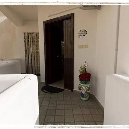 Holiday home Cerasella *